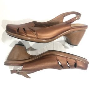 Dansko Bronze Leather Slingback Heels. Size 38.